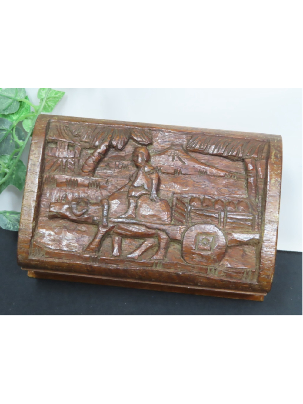 Vintage CARVED Wood Jewelry Dresser Trinket Keepsake Vanity Box 6.5" by 4.5"